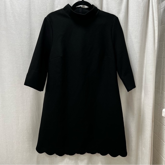 NWT Vineyard Vines Scalloped Ponte Shift Dress - 8 - Picture 4 of 9